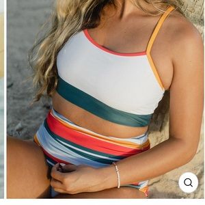 Nani Swimwear Shaka Bralette in Sea Salt. NWOT perfect condition size small.